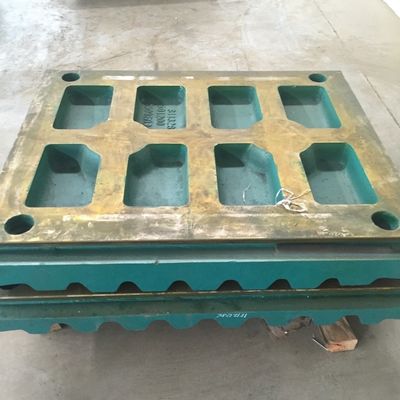 C105 C106 Jaw Plate for EN124 Standard Jaw Crusher in Ore Mining Crushing Needs