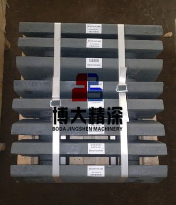 Durable High Manganese Steel Hammer for NP1213 Impact Crusher Part in Ore Mining