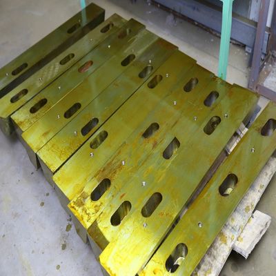 Wedge 402.4570-01 for CJ612 Jaw Crusher in Energy Mining Stone Crusher Spare Parts