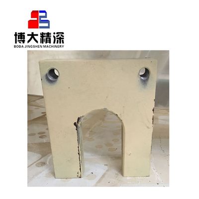 Newly Designed C200 Intermediate Plate Jaw Crusher Spare Parts for Mineral Processing