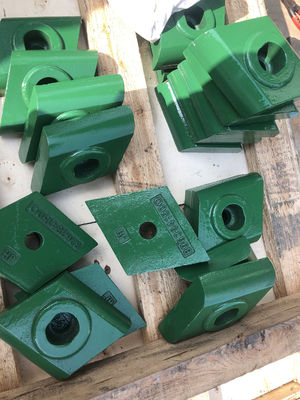 Drilling and Threading Carbide Rotor Tips Set Cavity Wear Plate for VSI Crusher Parts