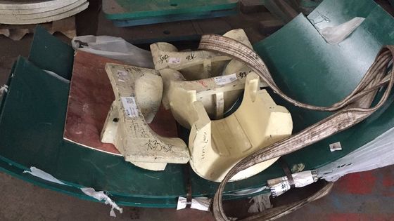 EN124 Standard HP500 Cone Crusher Main Frame Spare Parts Arm Guard 1038069595